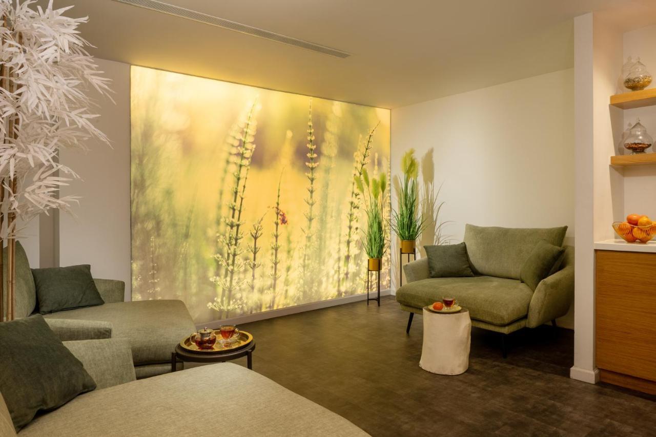 Hotel Indigo Tel Aviv - Diamond District By Ihg Giv'atayim Exteriér fotografie The Spa at The Westin