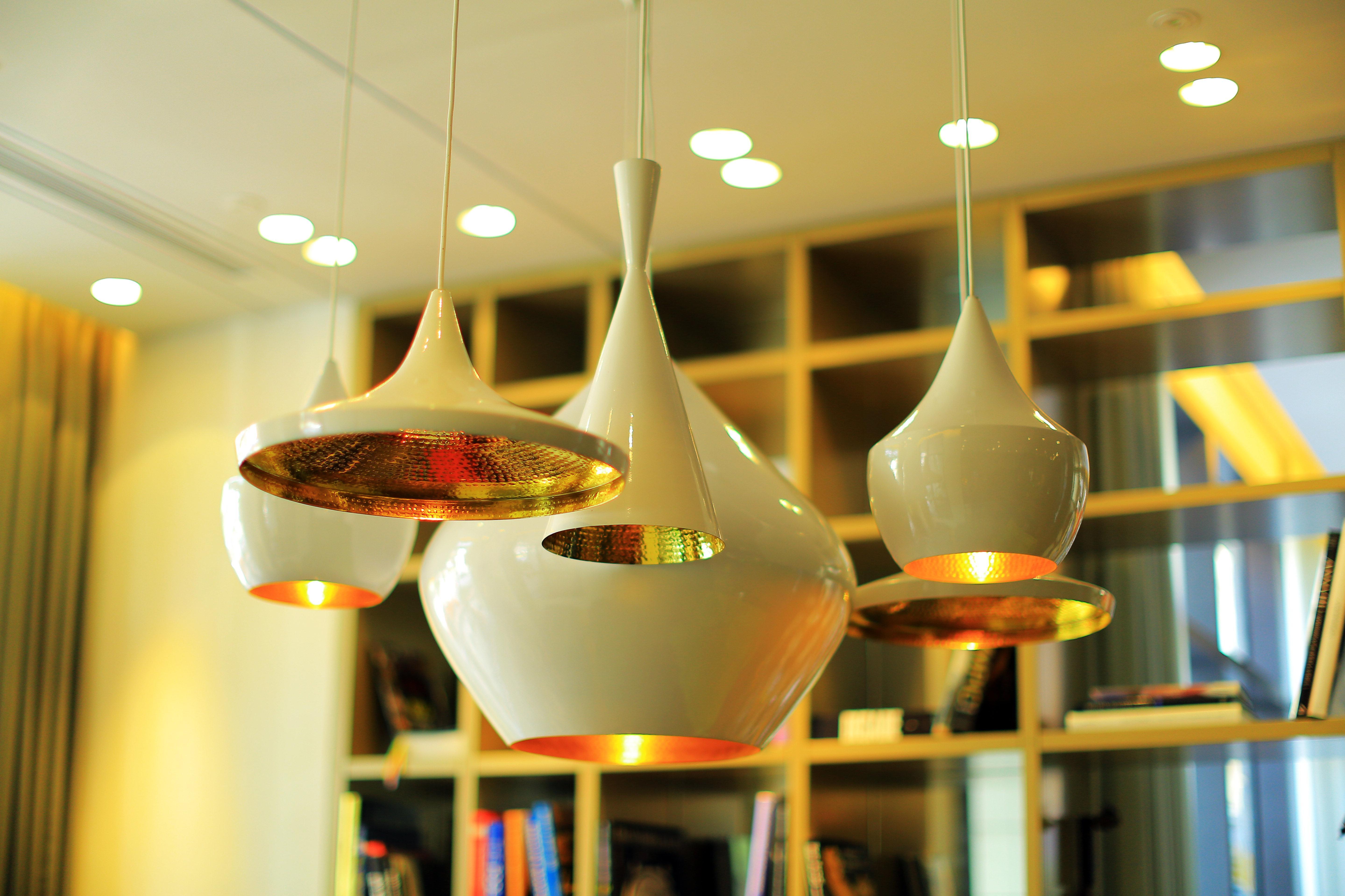 Hotel Indigo Tel Aviv - Diamond District By Ihg Giv'atayim Exteriér fotografie Secto 4200 pendant lights
