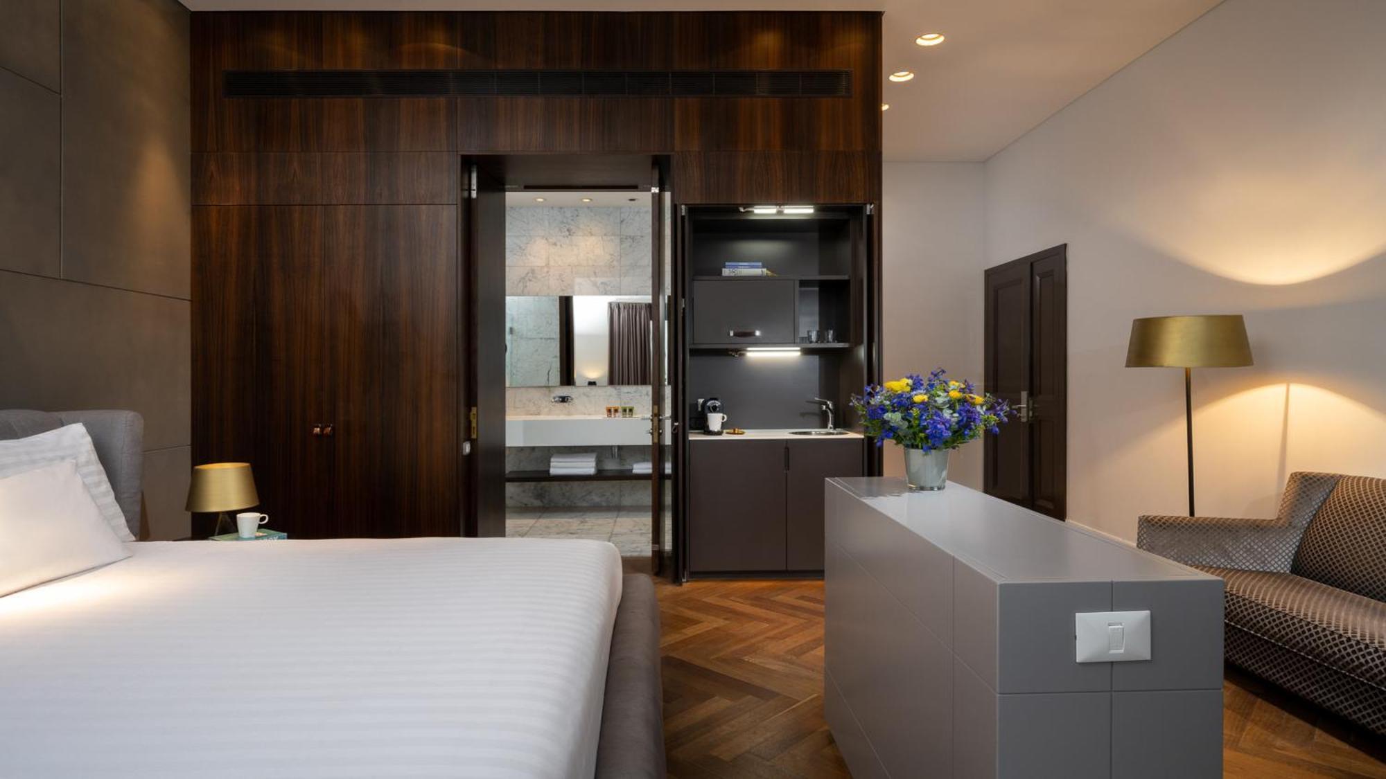 Hotel Indigo Tel Aviv - Diamond District By Ihg Giv'atayim Exteriér fotografie A suite at the hotel